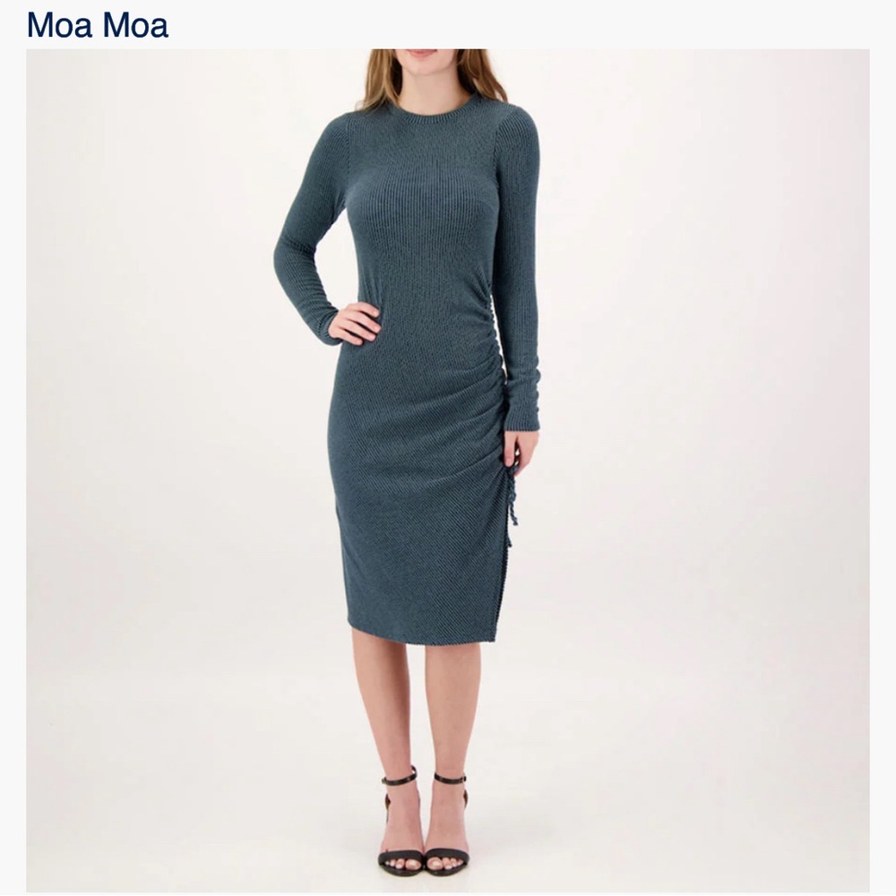NWT, Ribbed midi dress w/side ruching. Gorgeous Hunter green color!
